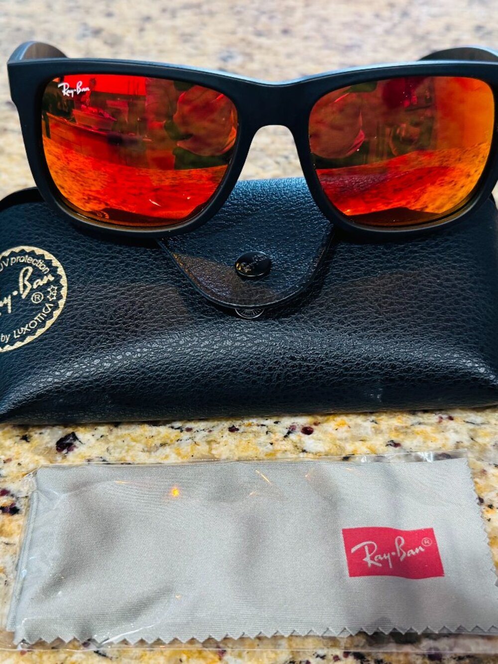 Ray Ban Justin Sunglasses - Red Mirror Lense